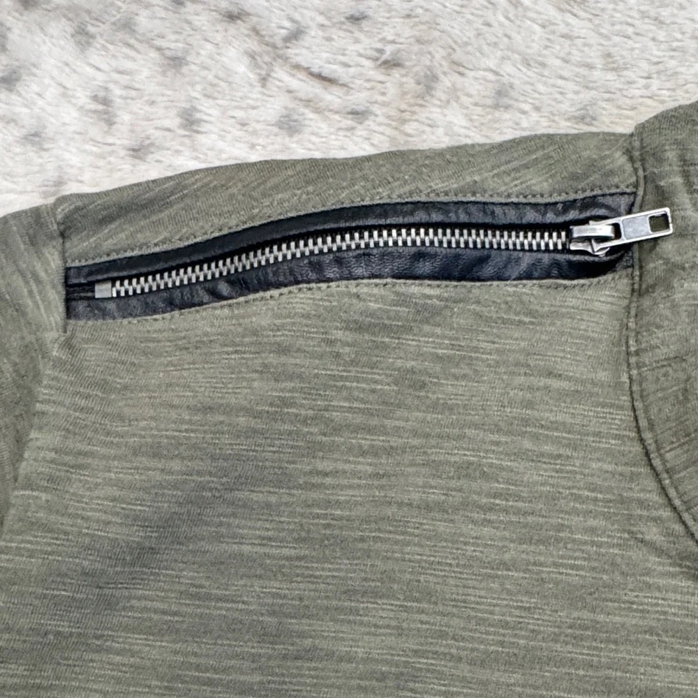 INC International Concepts Olive Short Sleeve Tee - Picture 3 of 10